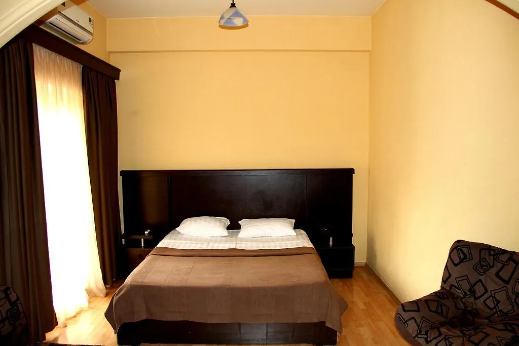 Avenue Hotel Tbilisi 4*,